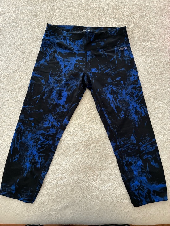 Calvin Klein Pants - Calvin Klein Blue and Black Capri Athletic Size Medium Leggings - NWOT